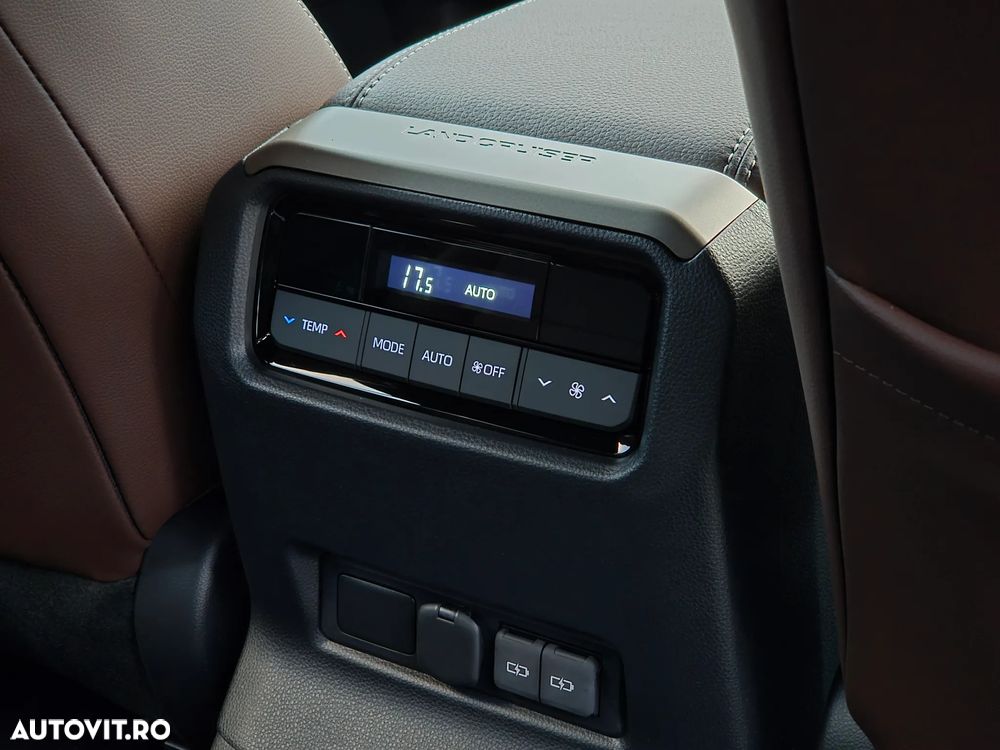 Toyota Land Cruiser 250 - 13