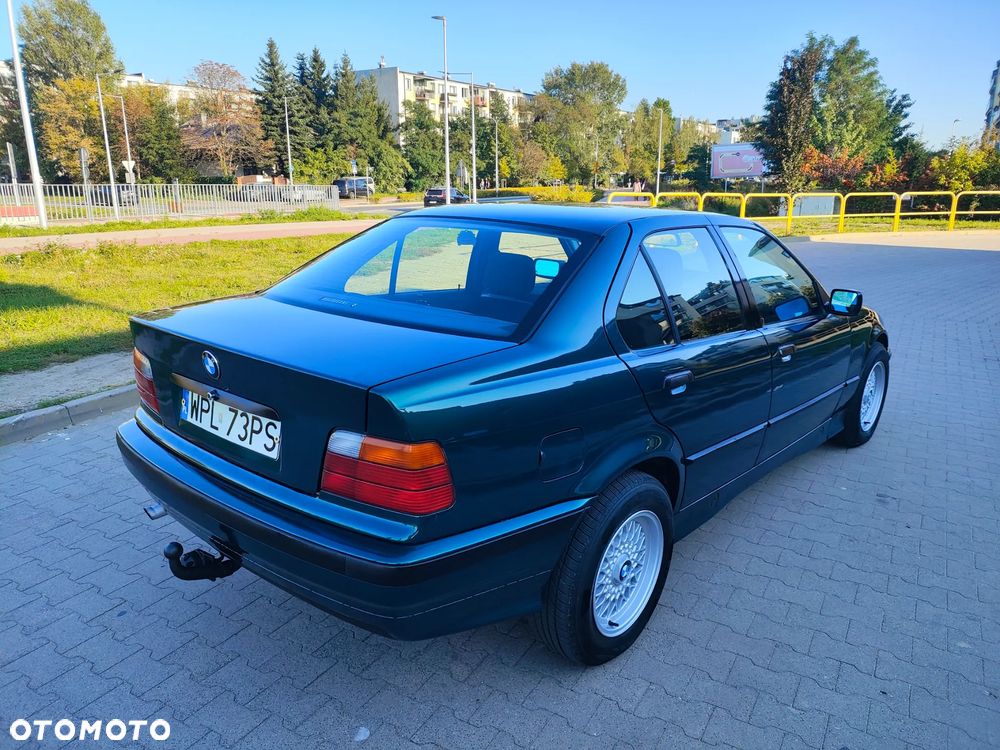 BMW Seria 3 316i - 27