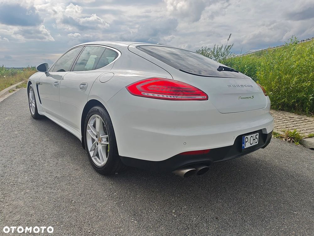 Porsche Panamera - 15