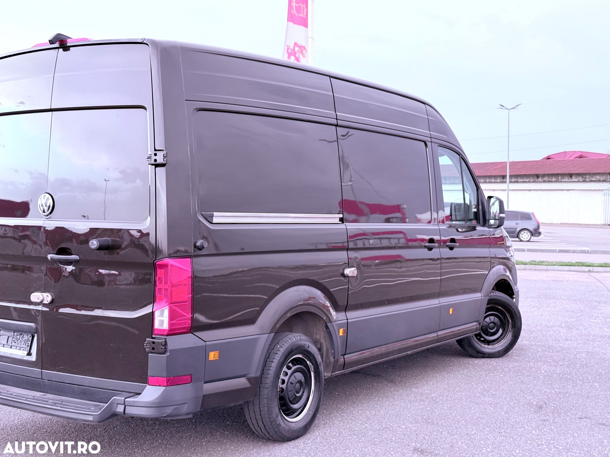 Volkswagen Crafter 3.5 CD Bena L3 FWD 103kW - 3