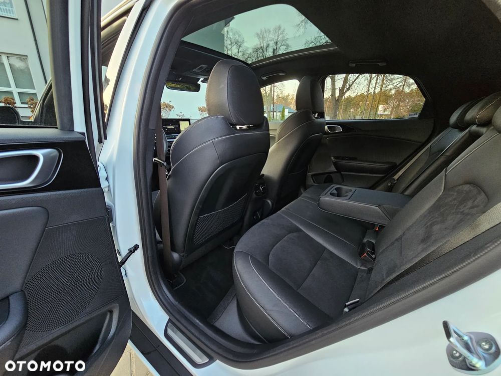 Kia XCeed 1.5 T-GDI OPF DCT7 GT-LINE - 14