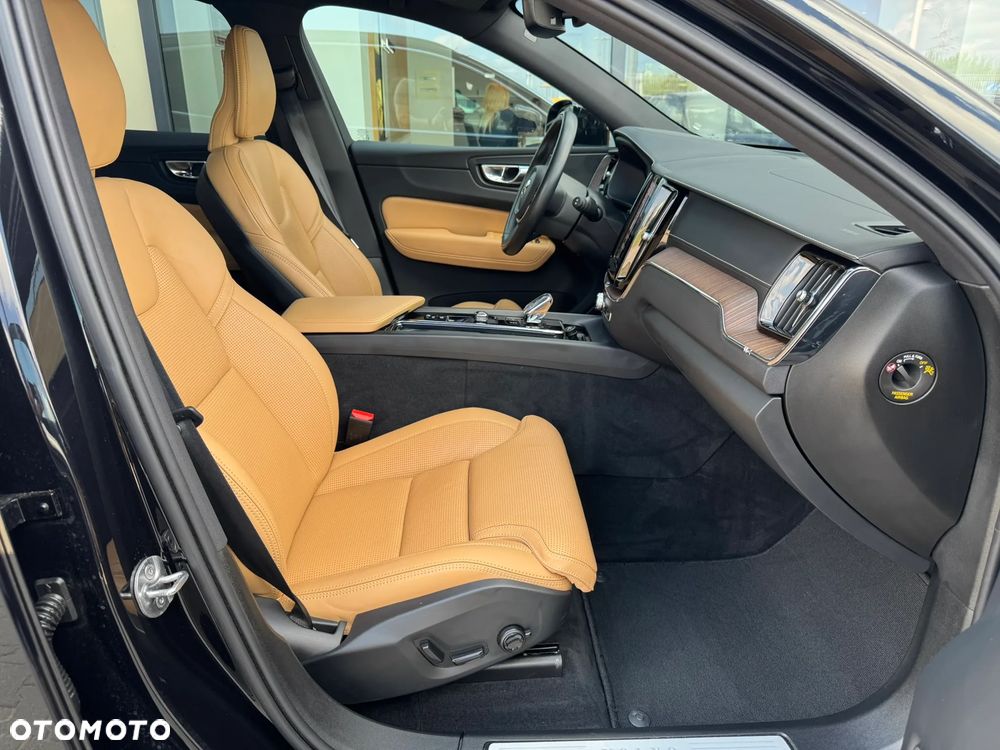 Volvo XC 60 B5 B AWD Inscription - 16