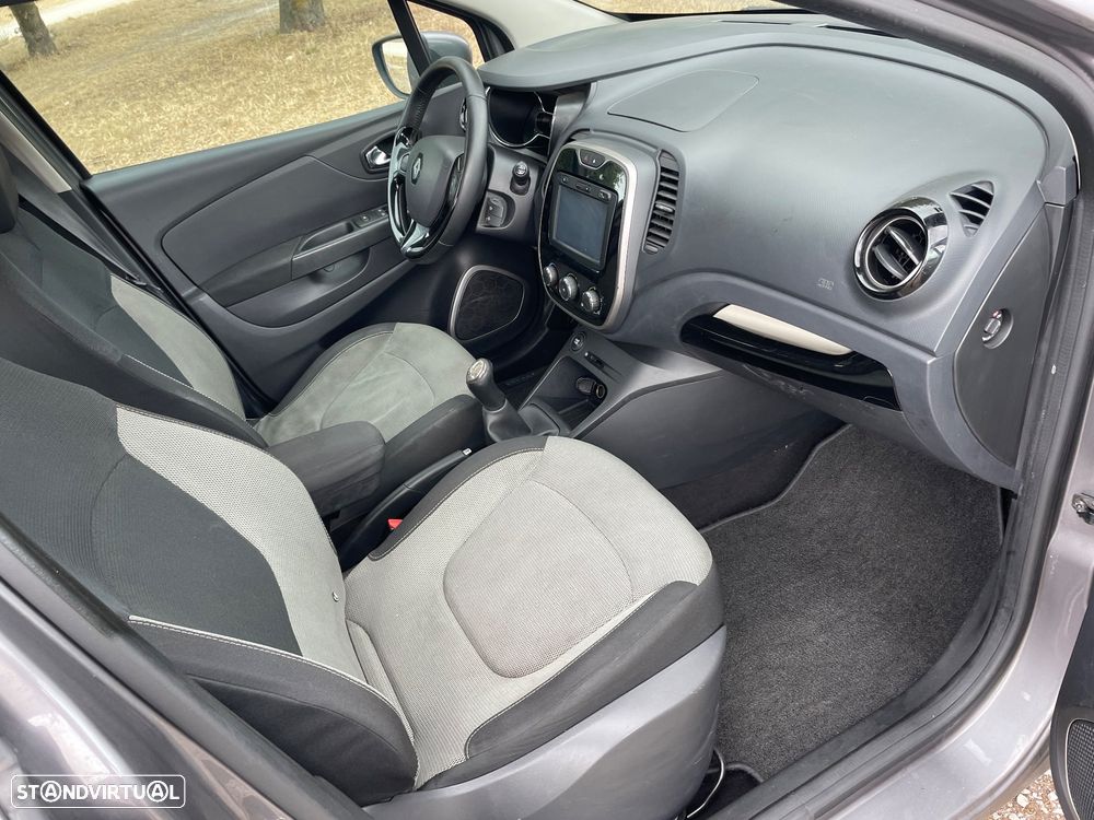 Renault Captur 0.9 TCE Exclusive - 19