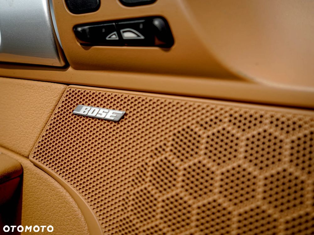 Porsche 911 Carrera - 26