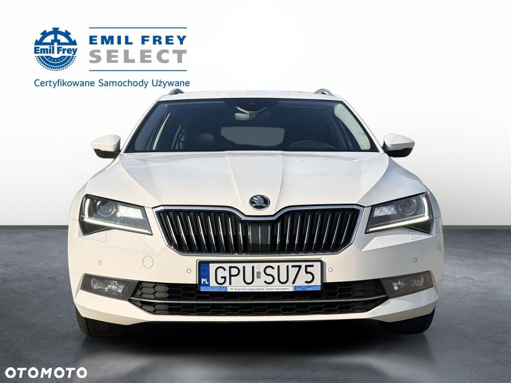 Skoda Superb 2.0 TDI DSG Sportline - 9