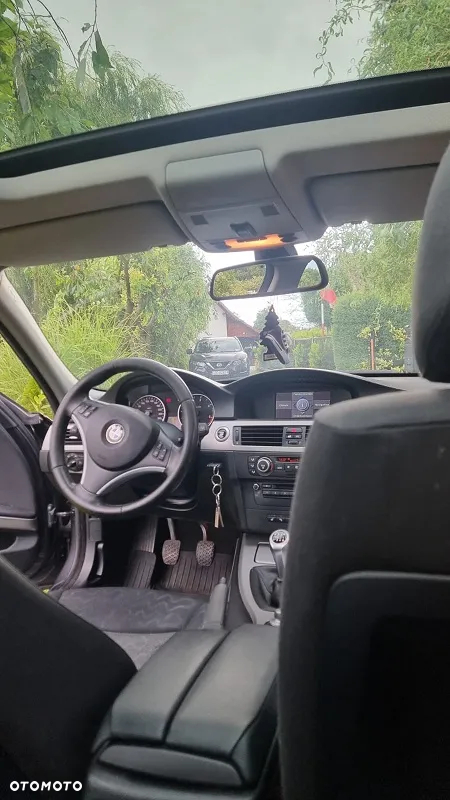 BMW Seria 3 320d - 11
