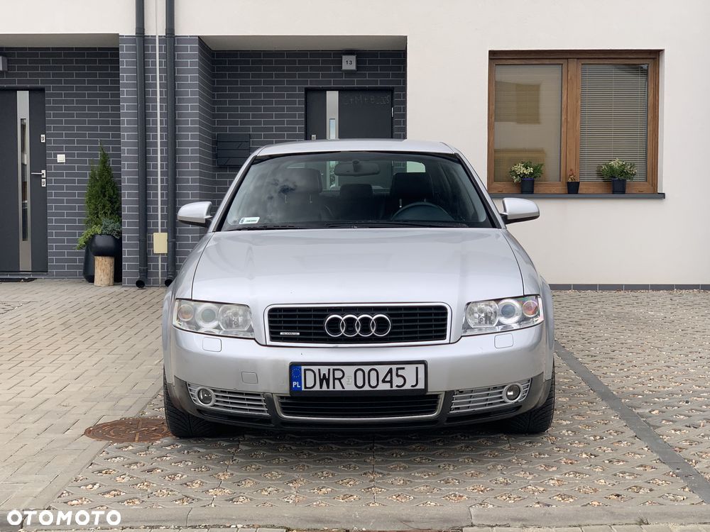 Audi A4 ver-3-0-quattro-tiptronic - 4