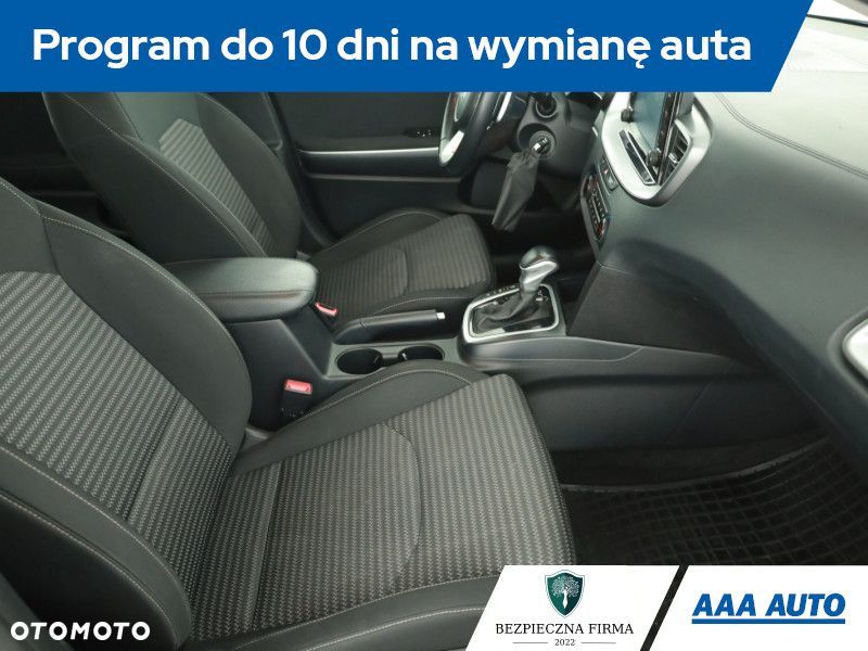 Kia Ceed - 9