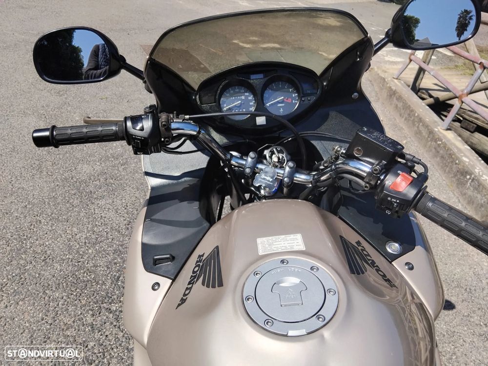 Honda Deauville NT - 14