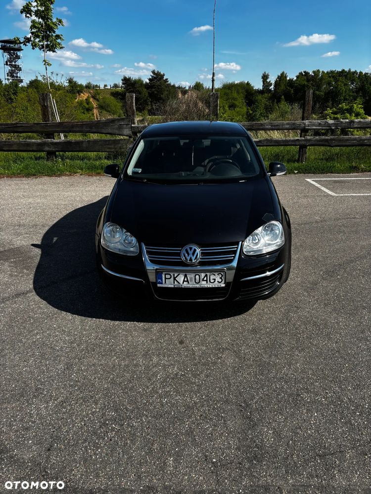 Volkswagen Jetta 1.9 TDI Trendline - 1