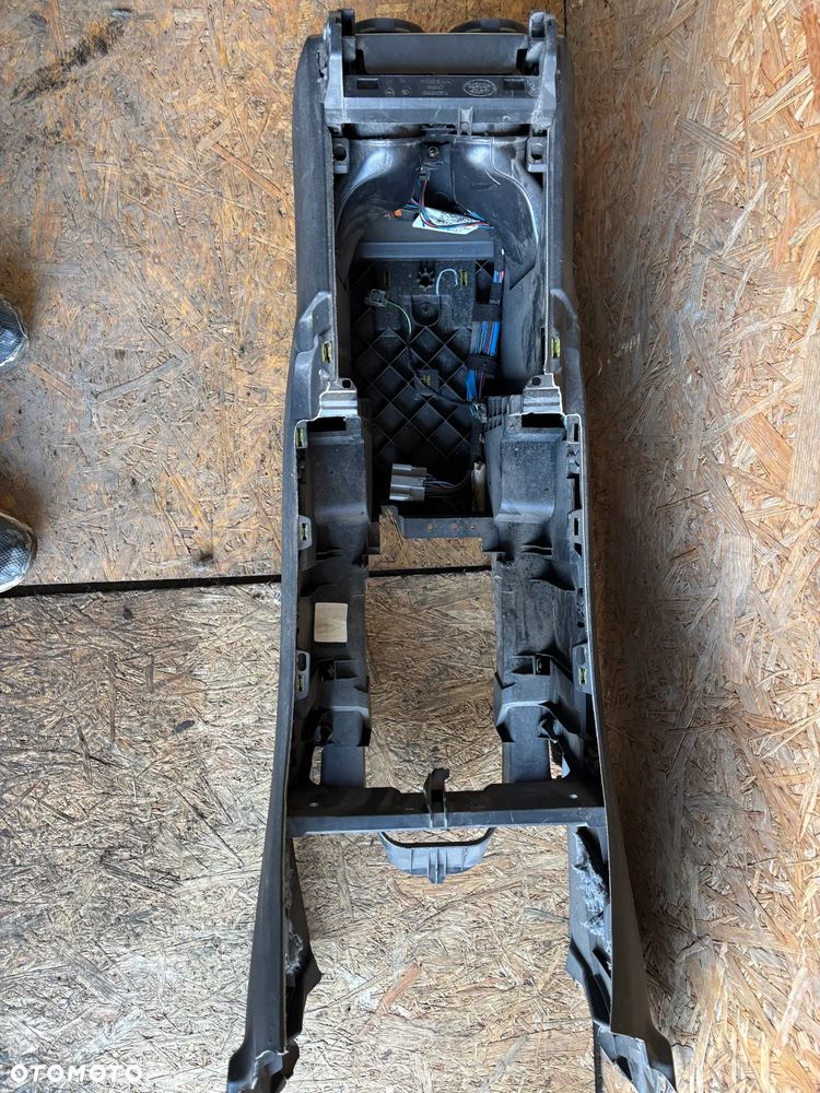Tunel Range Rover Sport  AH32-045A36-A - 3