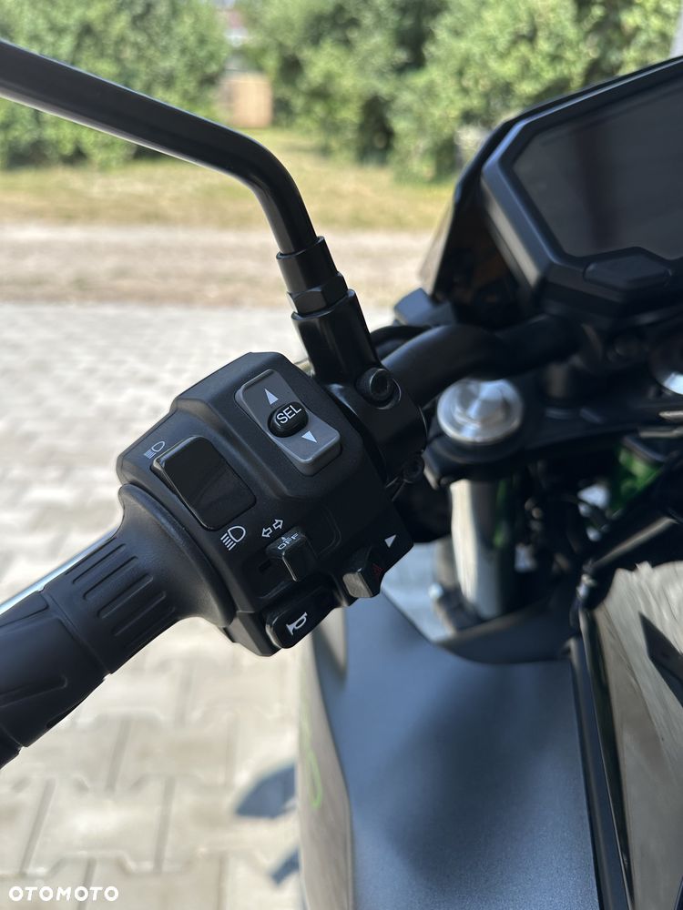 Kawasaki Z 650 - 10