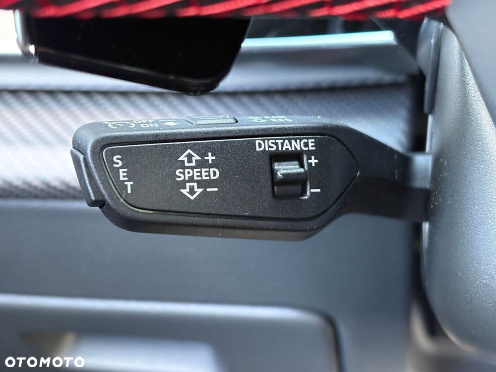 Audi RS Q8 - 30