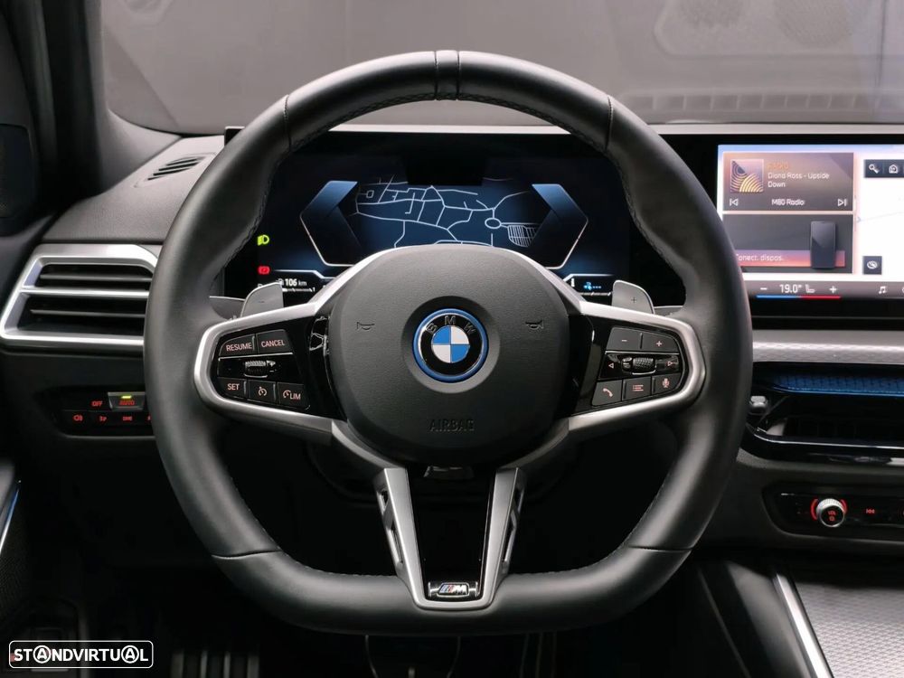 BMW 330 e Pack Desportivo M Pro Auto - 4