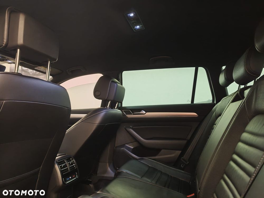 Volkswagen Passat 2.0 TDI Bi-Turbo BMT 4Mot Highline DSG - 28