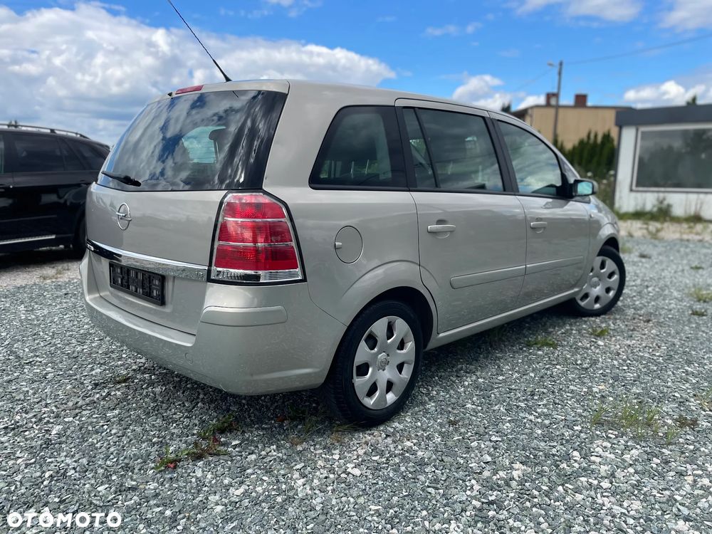 Opel Zafira - 3