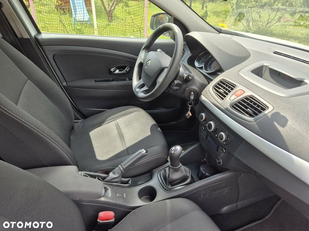 Renault Fluence 1.6 16V Life - 9
