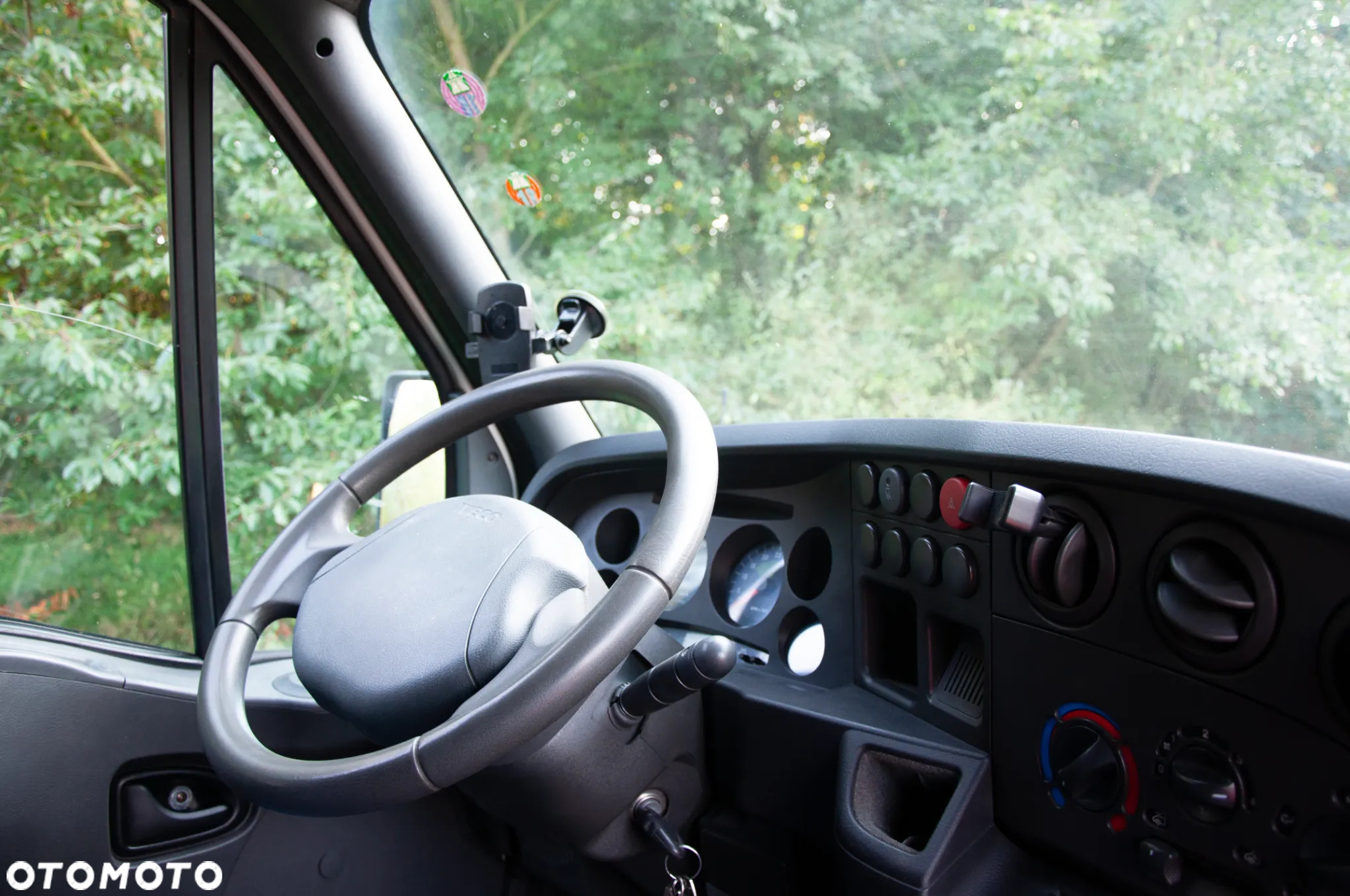 Iveco samochód ciężarowy - 16