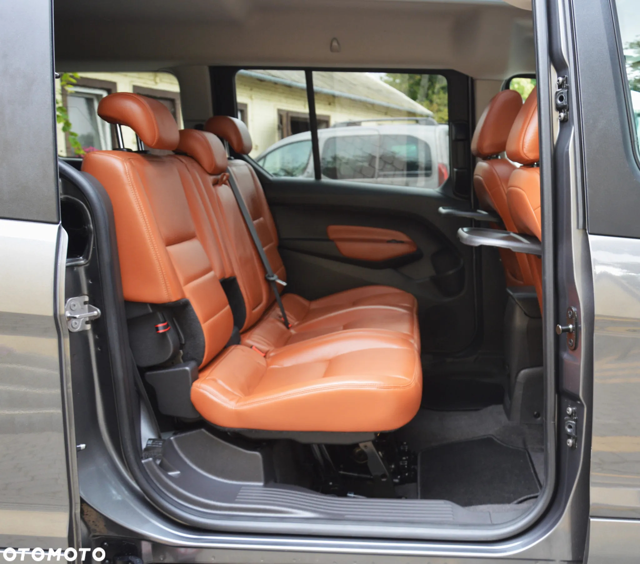 Ford Tourneo Connect - 36