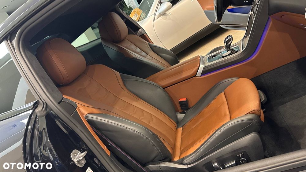 BMW Seria 8 - 33