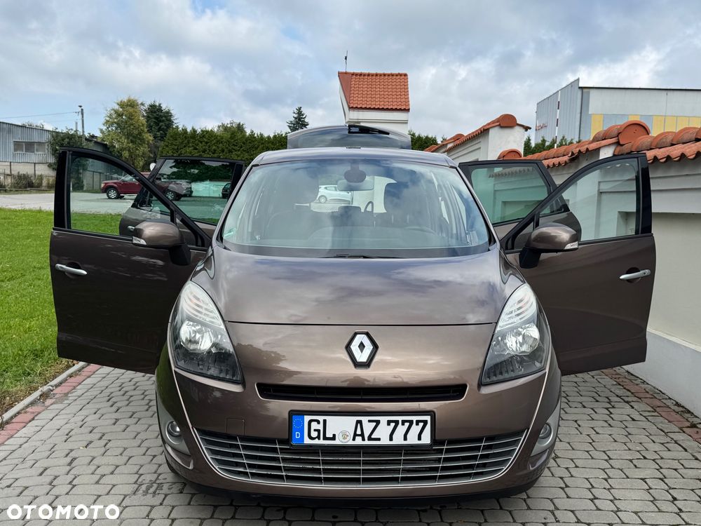 Renault Grand Scenic - 28