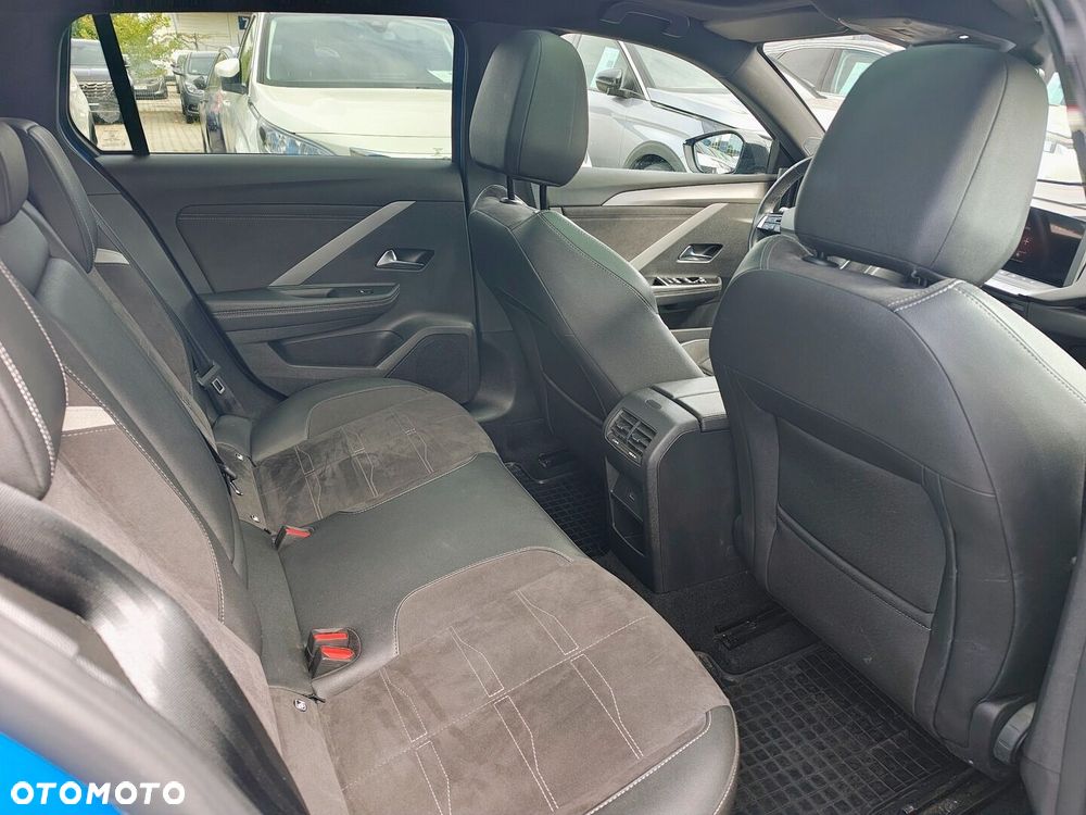 Opel Astra 2023