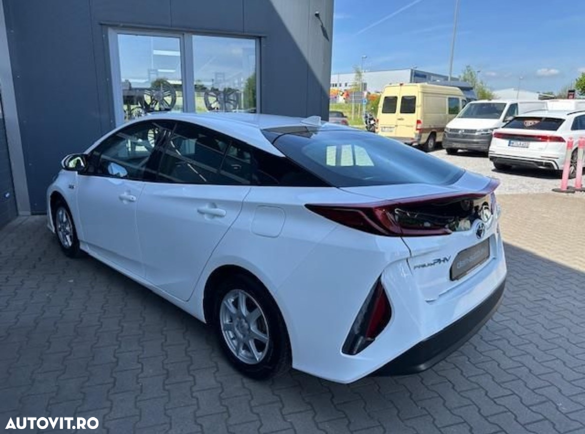 Toyota Prius Plug-in Hybrid Comfort - 7