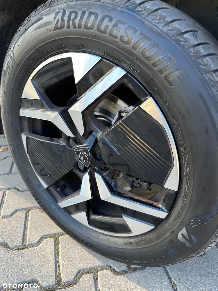 Peugeot 2008 - 12