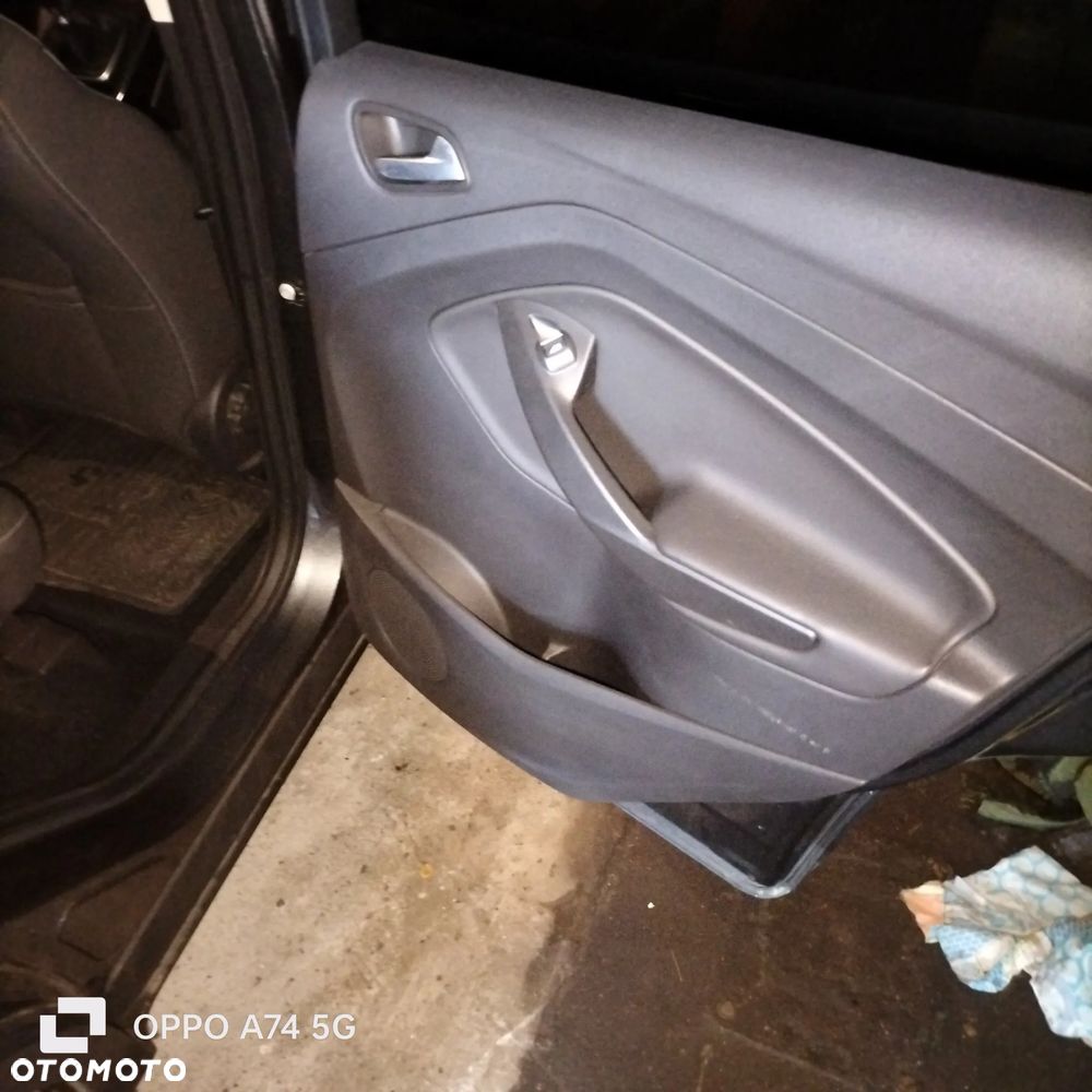 Ford Kuga 1.5 EcoBoost FWD Titanium ASS MMT6 - 18