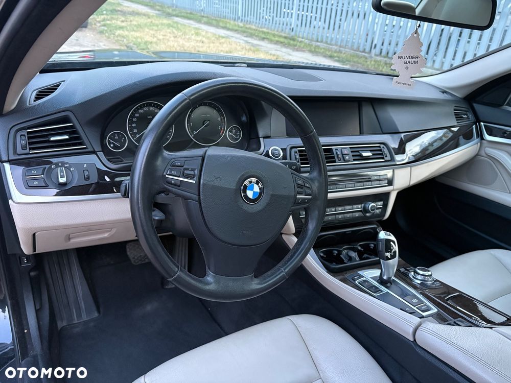 BMW Seria 5 535i - 10