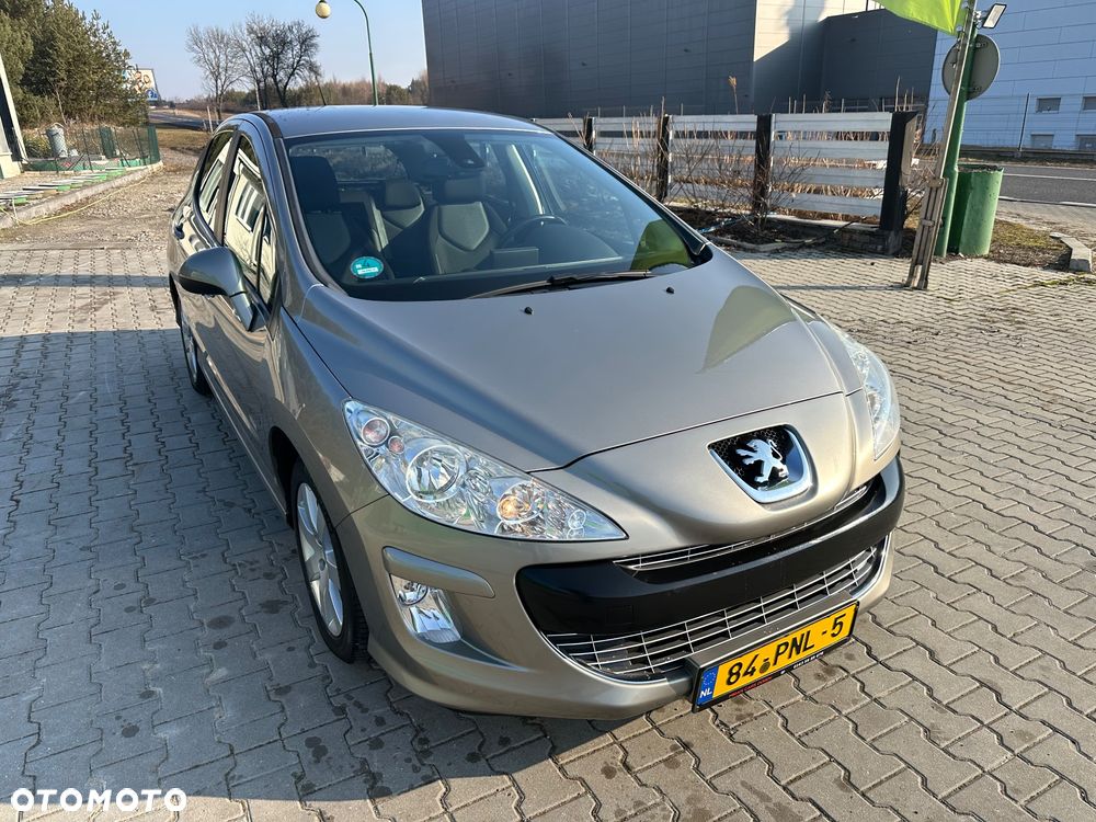 Peugeot 308 120 VTi Millesim 200 - 27