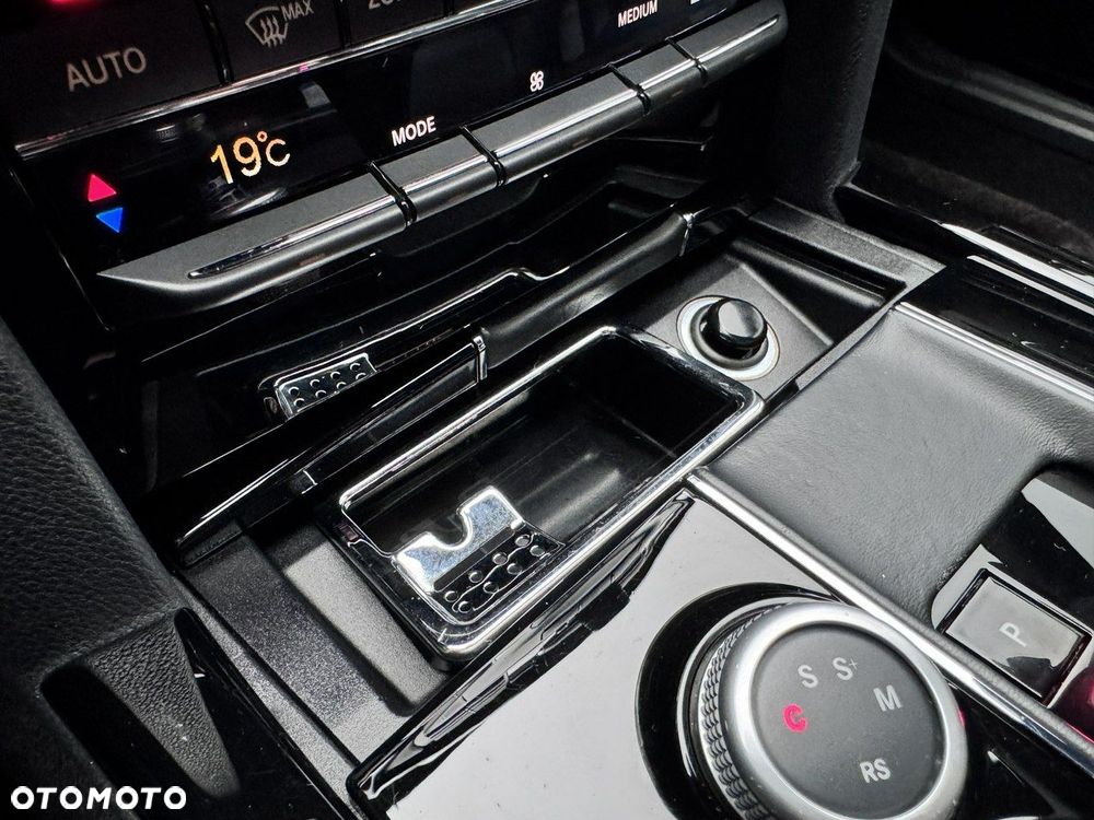 Mercedes-Benz Klasa E - 22