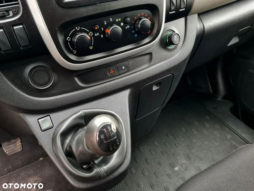 Renault Trafic - 15