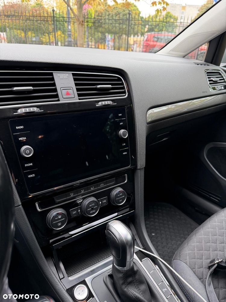 Volkswagen Golf 2018 photo 4