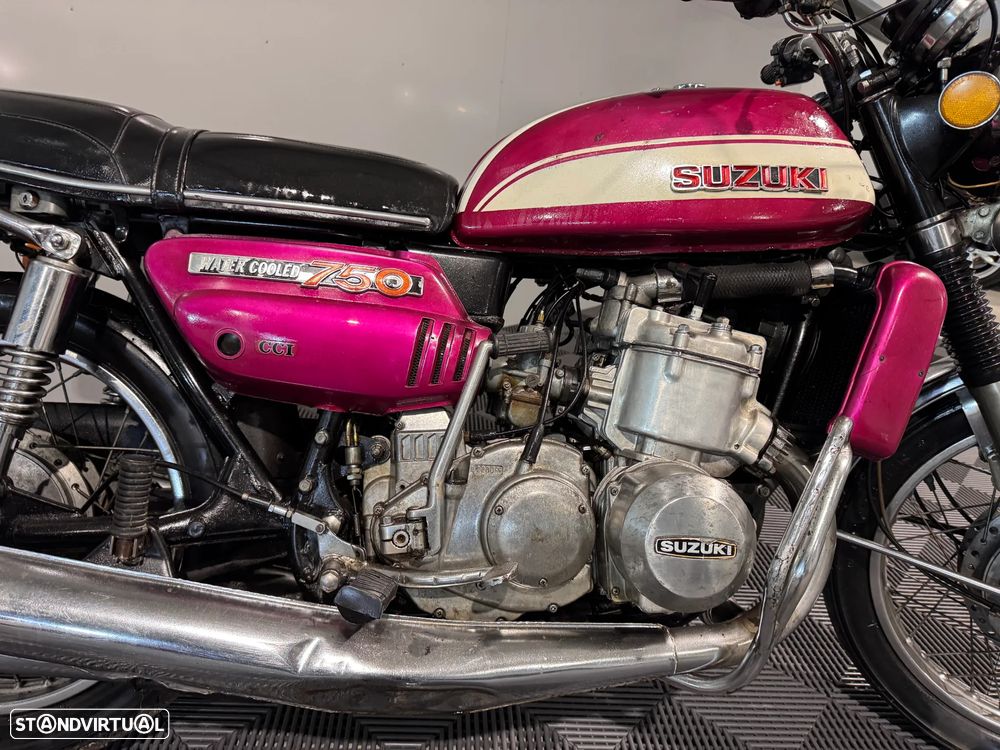 Suzuki GT 750 J - 21