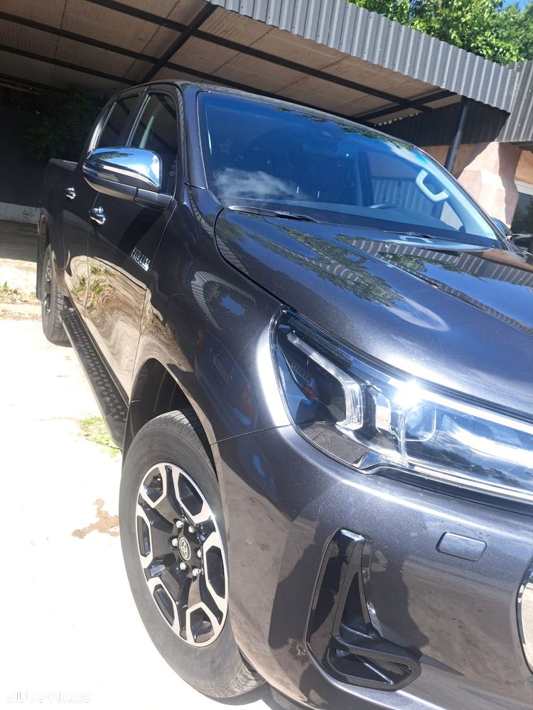 Toyota Hilux 2.4D 150CP 4x4 Double Cab AT Executive - 3