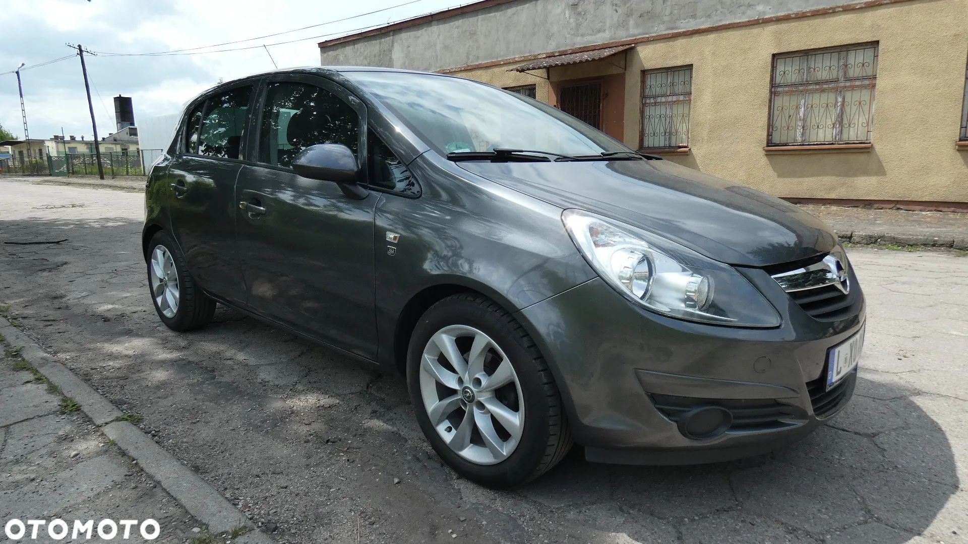 Opel Corsa 1.4 16V Color Elegance - 1