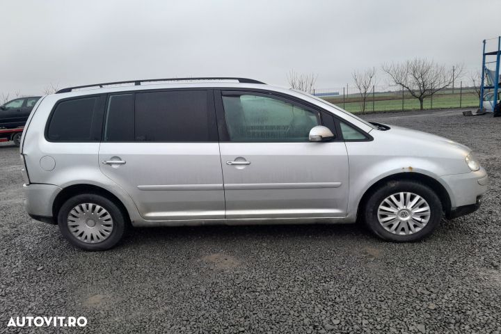 Dezmembrez Volkswagen VW Touran 1 [2003 - 2006] Minivan 1.9 TDI MT (1 - 2