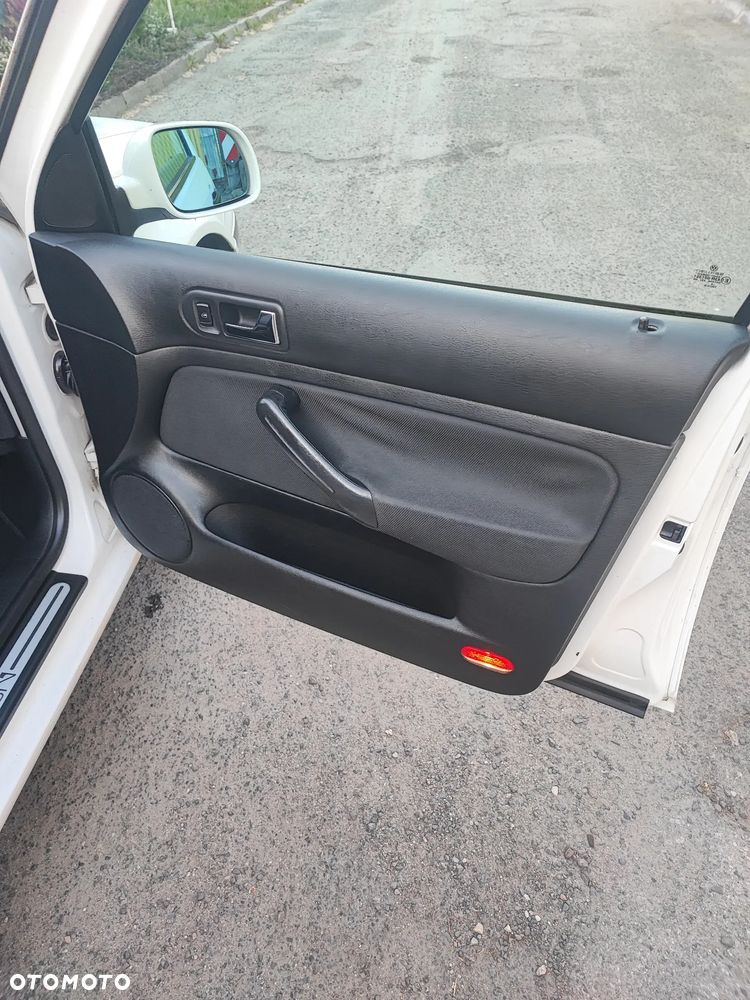 Volkswagen Golf - 30