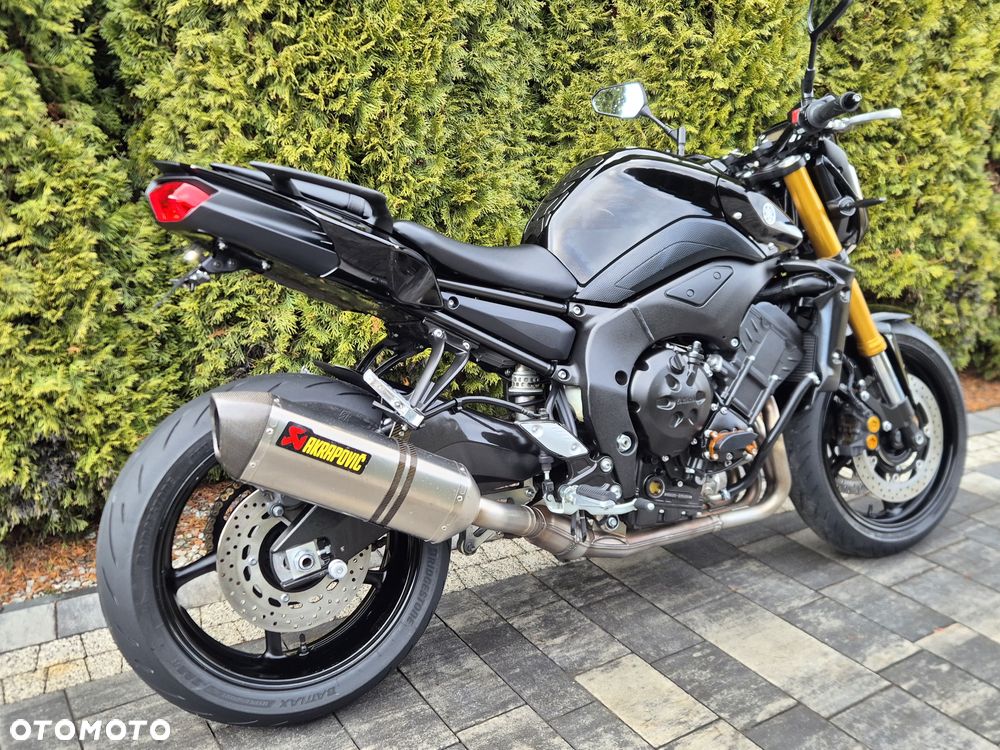 Yamaha FZ8 - 3