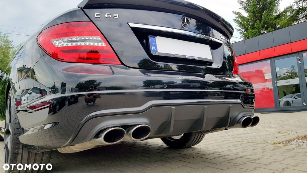 Mercedes-Benz Klasa C 63 AMG AMG SPEEDSHIFT MCT Edition 507 - 40