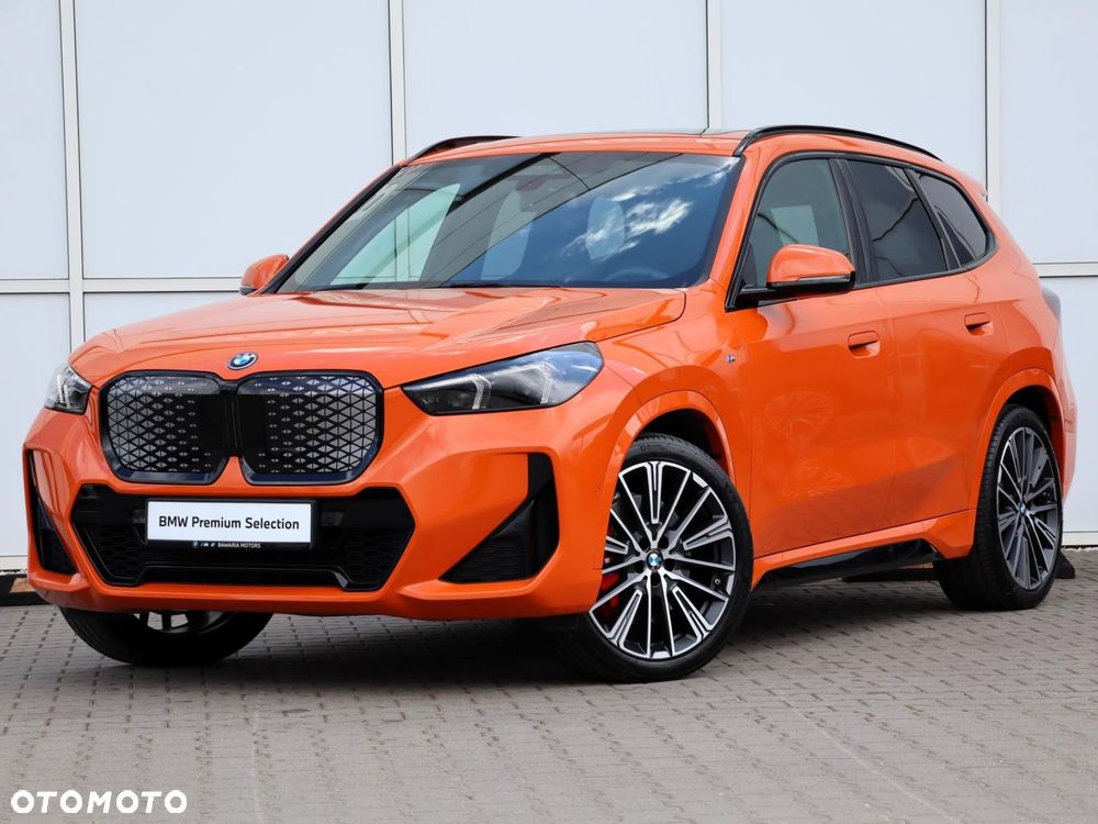 BMW iX1 - 1