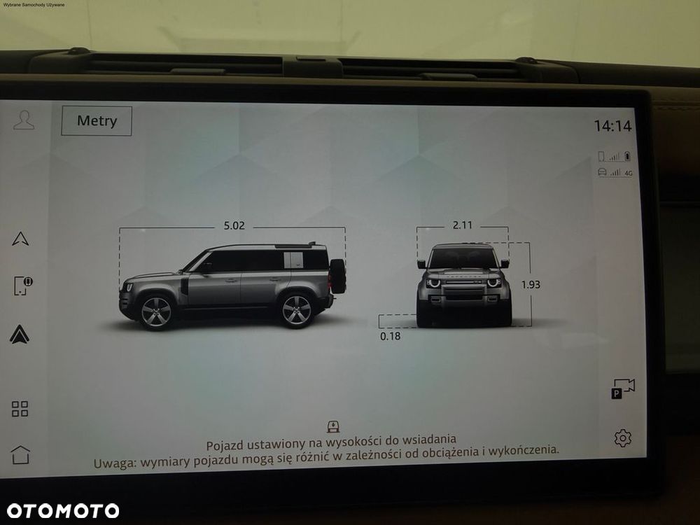 Land Rover Defender - 32