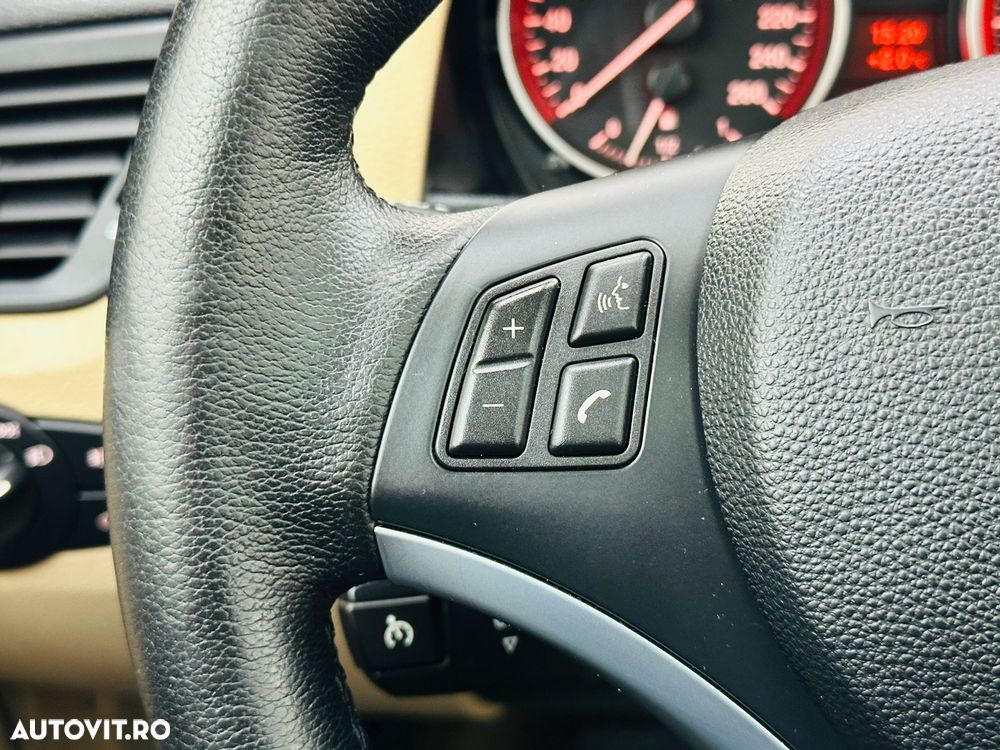 BMW X1 xDrive20i Aut. - 28