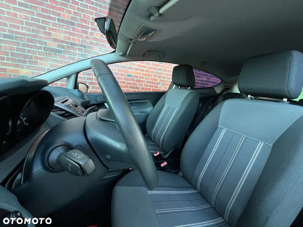 Ford Fiesta - 13
