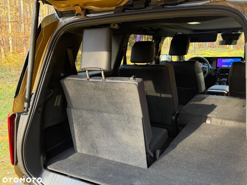 Toyota Land Cruiser - 10