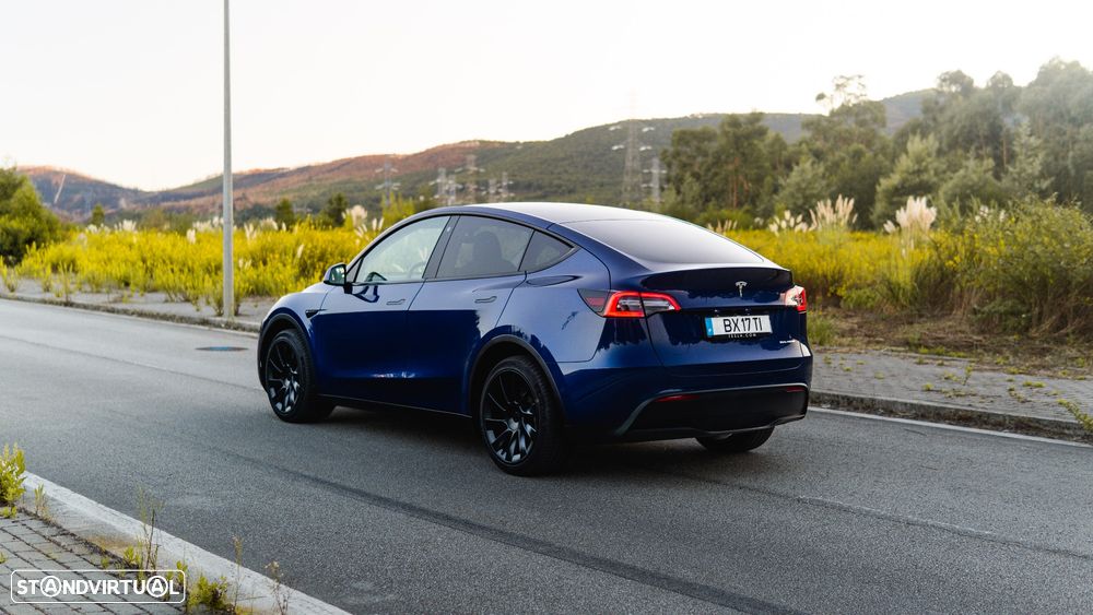Tesla Model Y Long Range Dual Motor AWD - 1
