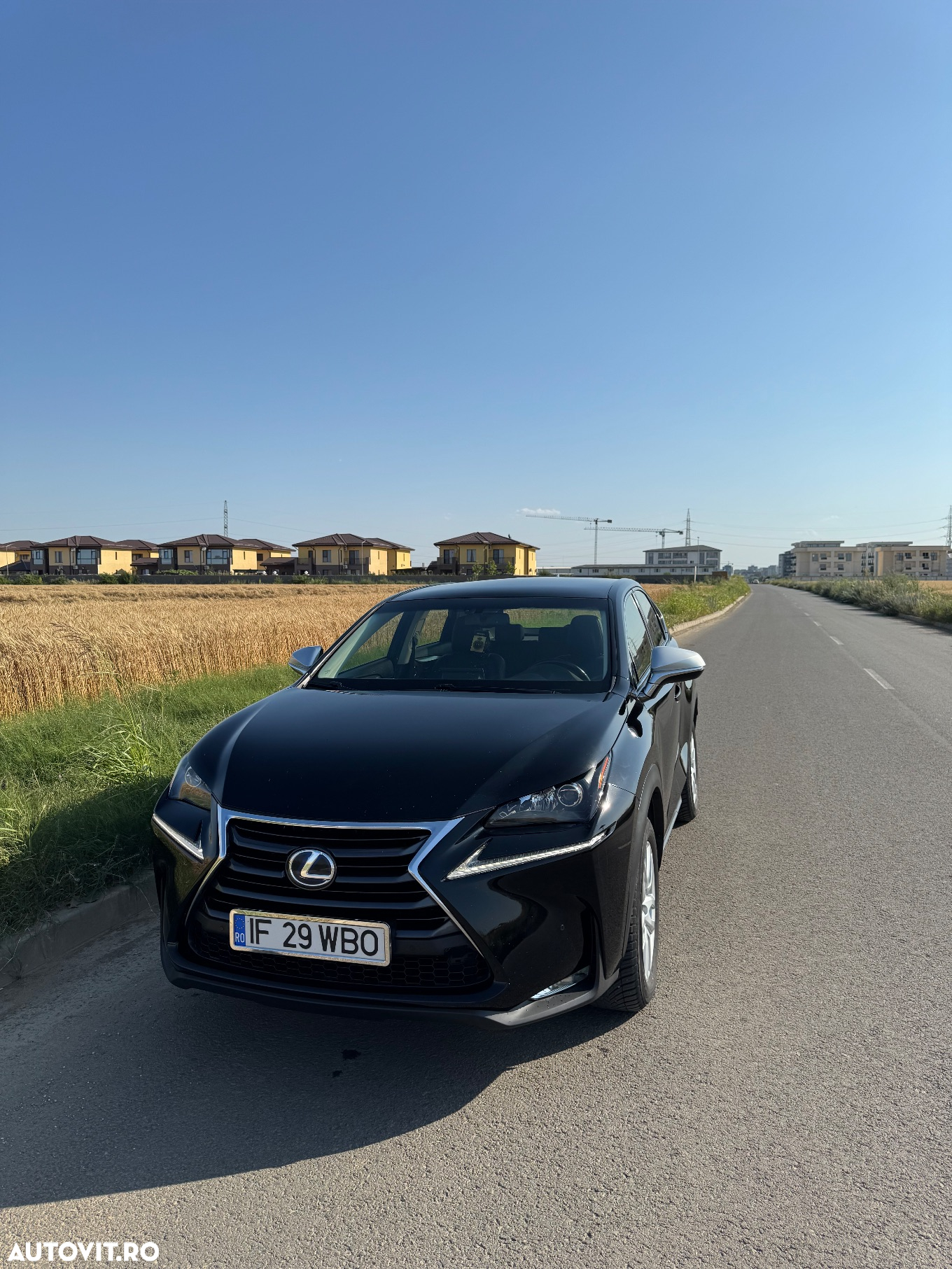 Lexus Seria NX - 8