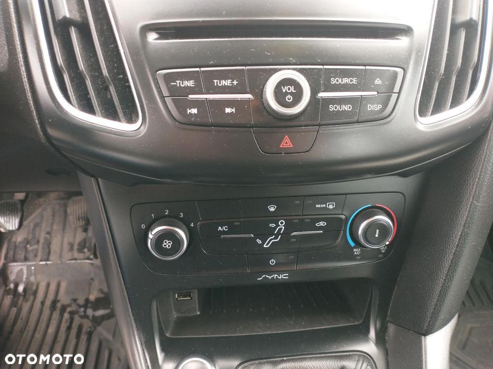 Ford Focus 1.5 TDCi DPF Start-Stopp-System Titanium - 6