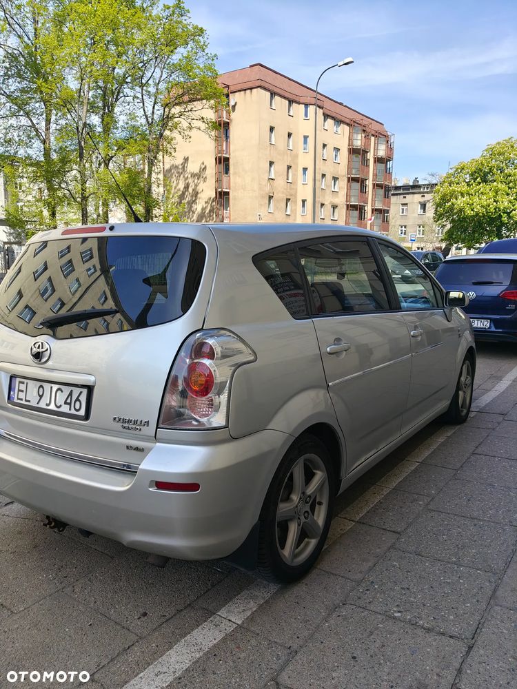 Toyota Corolla Verso 2.2 D-CAT DPF Sol - 12